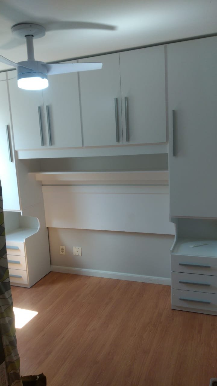 Quarto sem cama Branco